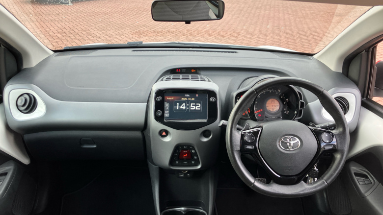 Toyota Aygo 1.0 VVT-i X-Trend 5dr x-shift Petrol Hatchback